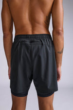 2XU - AERO MESH 2 - IN - 1 5 INCH SHORT Men - Rev Online