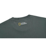 NATIONAL GEOGRAPHIC PATCH SEMI OVERSIZED TEE เสื้อยืดทีเชิ๊ตสำหรับผู้ชายและผู้หญิง - Rev Online