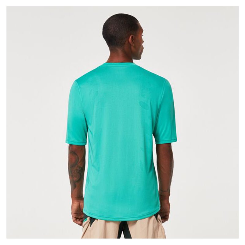 OAKLEY - LATITUDE RC SS TEE Men - Rev Online